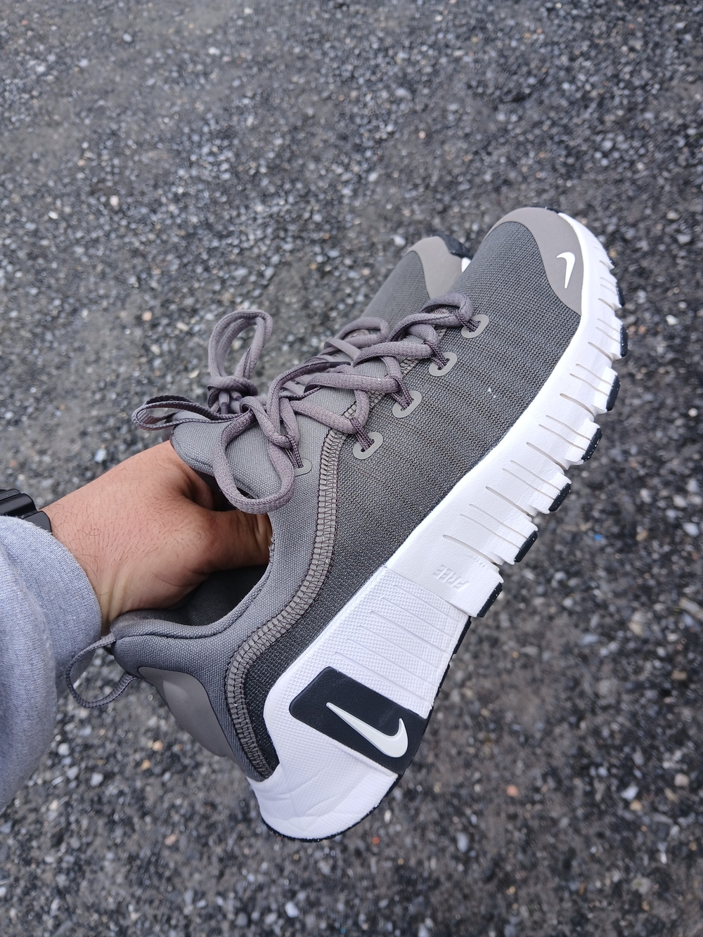 Nike Free Metcon 6 Athletic/Lifestyle Training ShoesSize 6 Men/7.5 Women